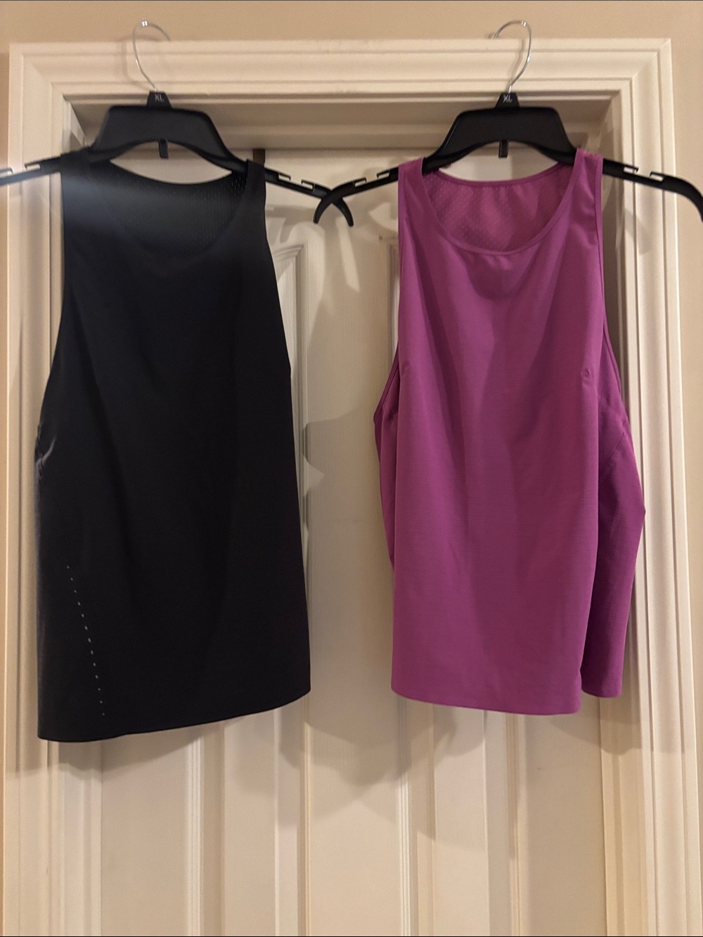 lululemon athletica Women's Tank Top Duo - Black & Magenta